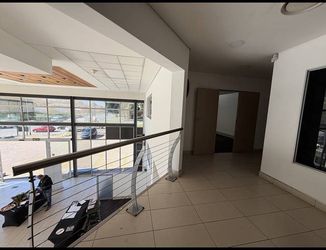 2,227.20M² SHOWROOM TO LET IN BRUMA